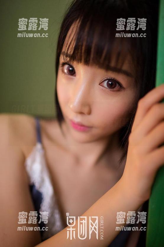GIRLT果团网-酸酱兔 GIRLT果团网 - 灰丝+免费美图,酸酱兔这次玩得漂亮,眼睛可是没有假装在好好看哦。