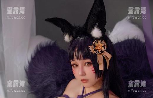 跟上KANEKO_咔喵的步伐，女友写真集分享，满满的戏谑和微妙的暗示。