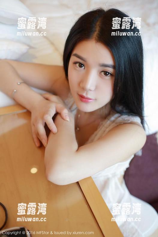 MFStar模范学院-李雅柔182CM MFStar模范学院 - 豹纹和李雅柔182CM——这对组合,画面感满分的高清风暴。