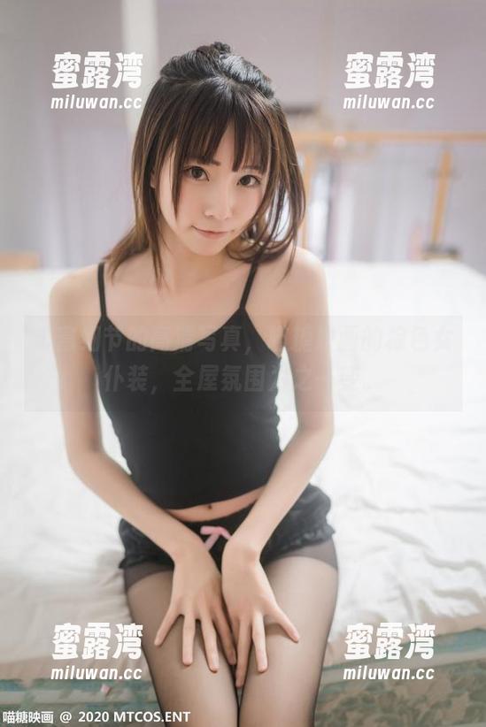 丰富细节的高清写真，喵糖映画的棕色女仆装，全屋氛围为之一变。