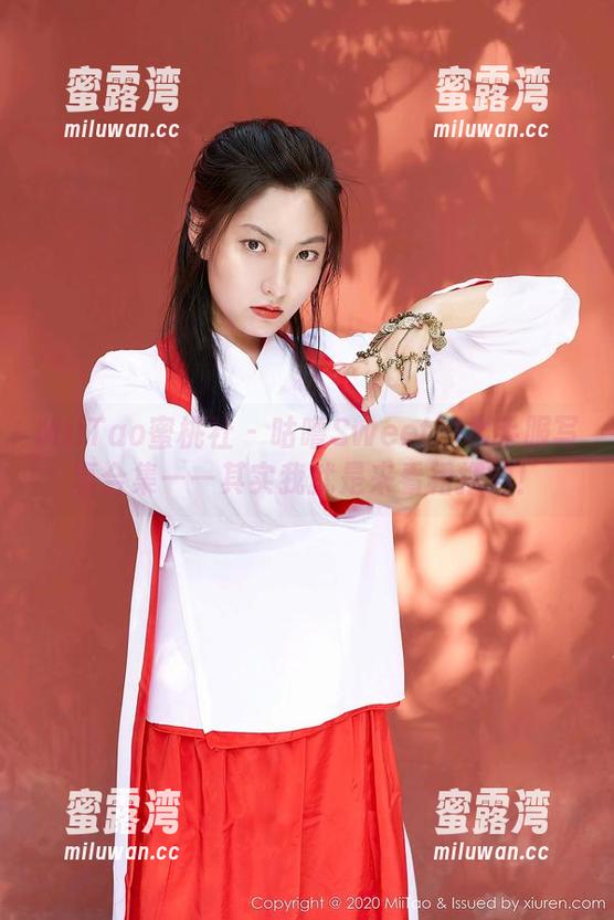 MiiTao蜜桃社 - 咕噜Sweet的水手服写真合集——其实我就是来看裙摆的！