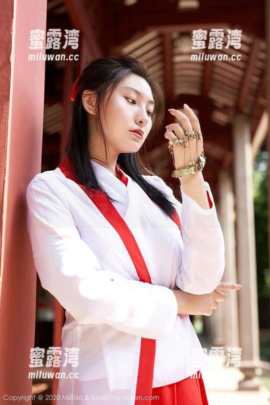MiiTao蜜桃社-李颖诗 MiiTao蜜桃社 - 李颖诗的女王形象,连无圣光都无法掩盖的光芒四射!
