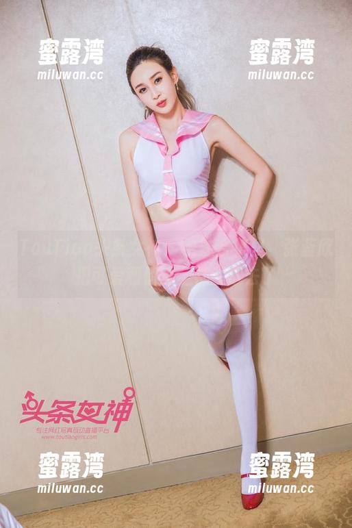 TouTiao头条女神 - 学妹合集里，张蓝欣把可爱和俏皮全都装进去了