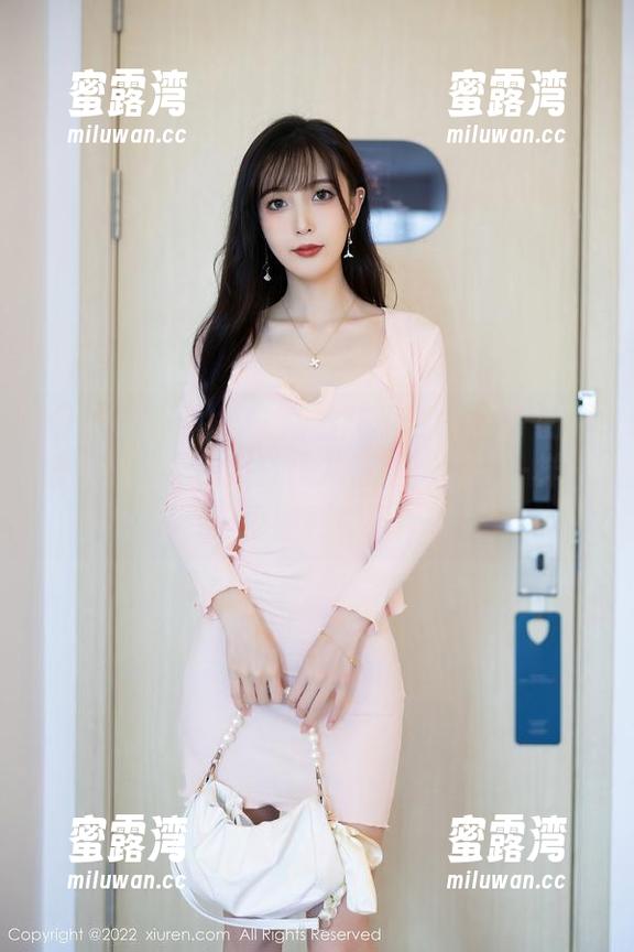 Xiuren秀人网 - 翻看陈雅漫VICKY的女友图册，觉得她就像从画里走出来一样——原图更重要？
