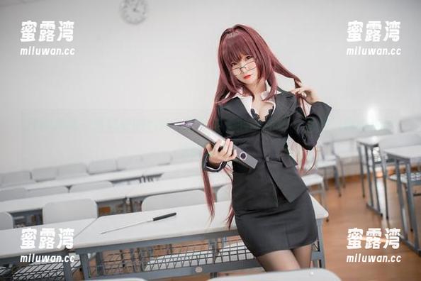 打破传统：浴室里的Yoko宅夏与她的写真集，速速下载去追寻水的灵魂！