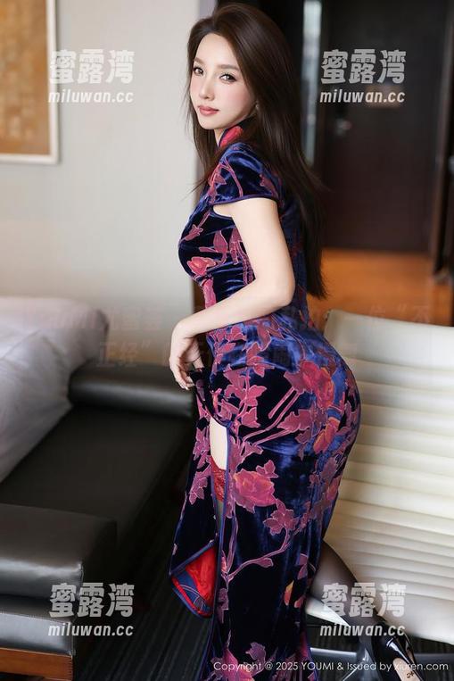 YouMi尤蜜荟 - 黄乐然的私拍：一位“不正经”的天使在喧闹中慢舞