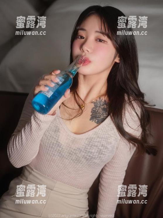 又一波更新！wuyo(우요)牛仔裤，让我开始考虑是否该换个造型。