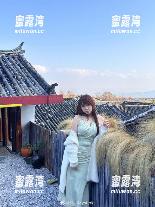 行动起来，宝儿mysterial最新连衣裙合集来了，谁能抗拒这些裙摆飘动的诱惑？