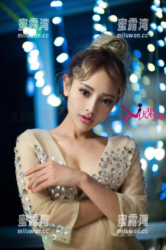 尤果网 - 分享美替的图包，套装穿上是为啥有点沙雕的冲动？