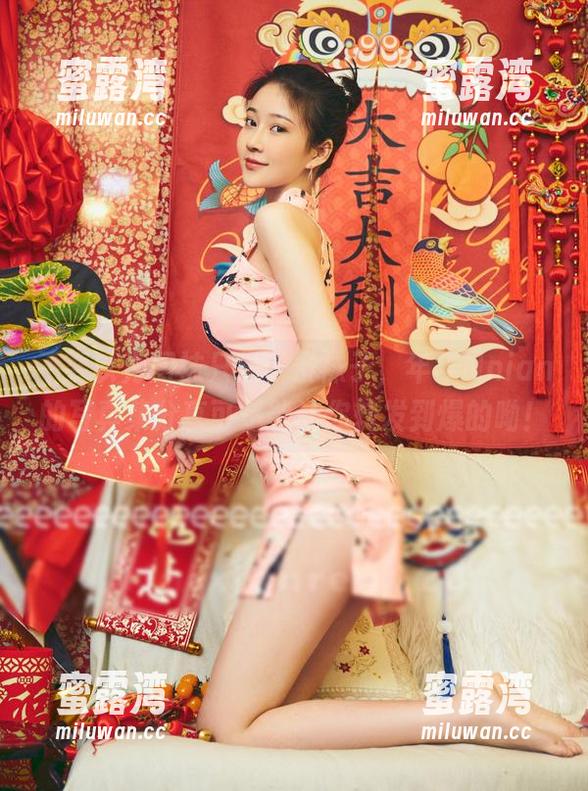 年年Nnian 不要以为网袜只是一条袜子,年年Nnian的写真集分享可是能让你转发到爆的呦!
