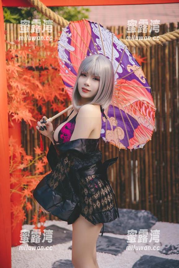 末夜787的猫娘Style：让人捉摸不透的珍珠内衣cos图集