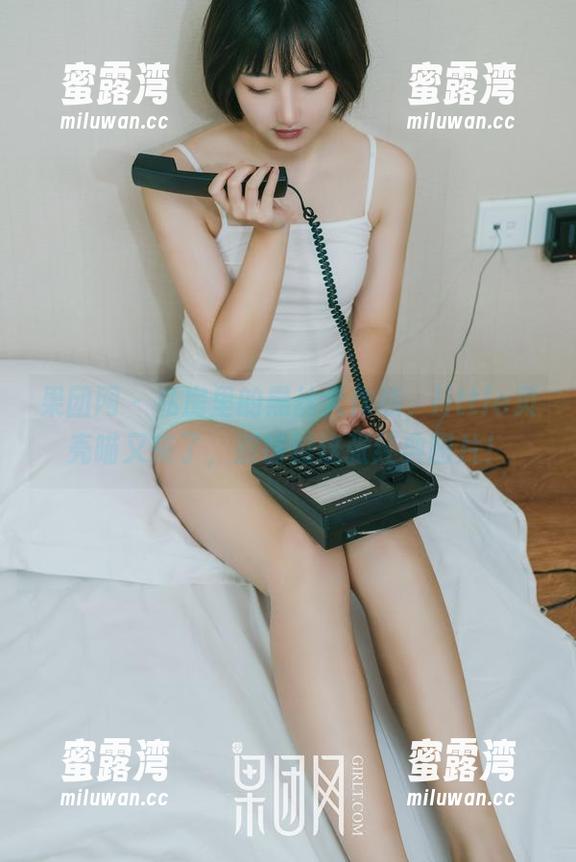 果团网 - 私房里的黑丝大作战，little贝壳喵又来了，别错过这张经典图片！