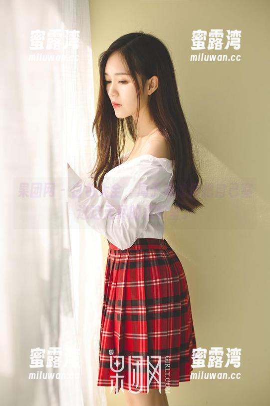 果团网 - 白色大全，周于希如何把自己塞进这无尽的柔和里。