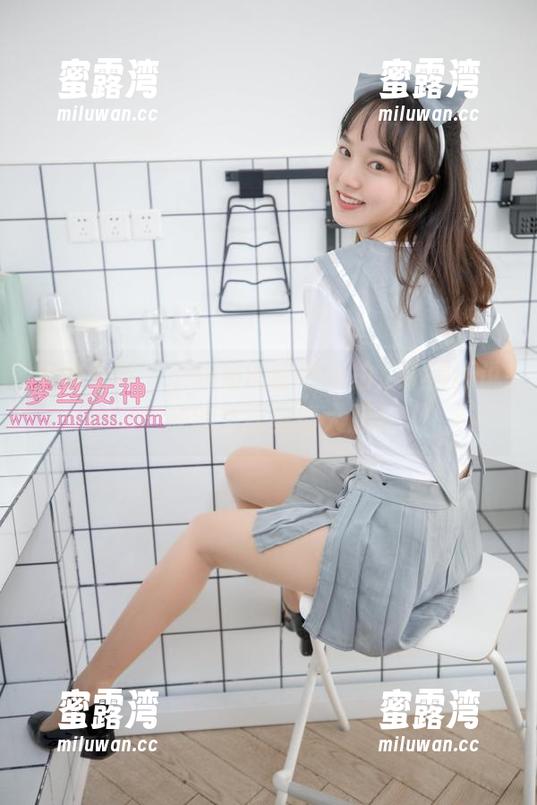 梦丝女神 - 王娇娇的睡衣私拍，不得不说，她的选择真够大胆。