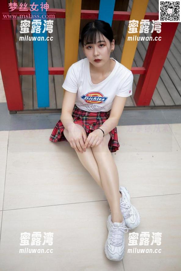 梦丝女神 - 香萱的甜心合集：分享你从未见过的可爱和尴尬。