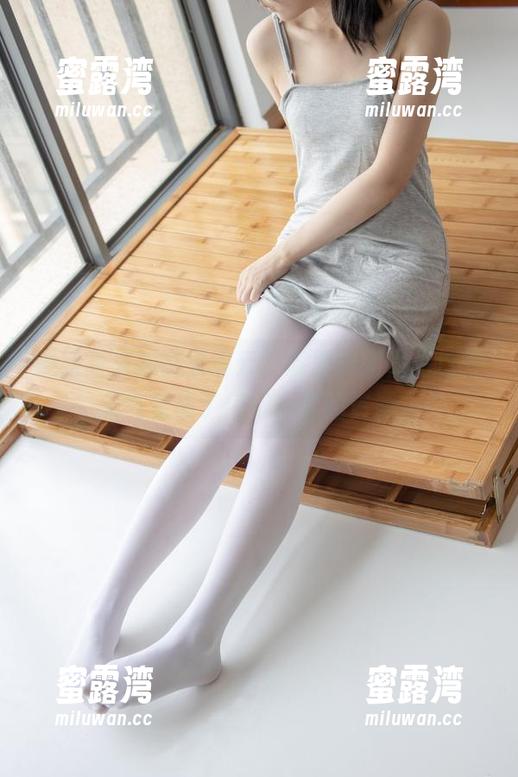 迎面而来的高清雨云，森萝财团竟把这种天气变成了值得一看的资源。