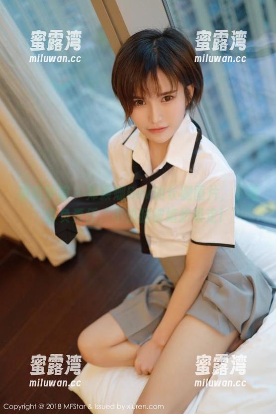 模范学院 - 郑颖姗Bev的长腿图片，下载自负责任，不怕腿被嫉妒吸走！