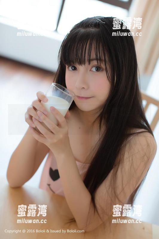 波萝社-夏美酱 波萝社 - 新更新!夏美酱的普吉岛金色时光,图库打开乐趣满满。