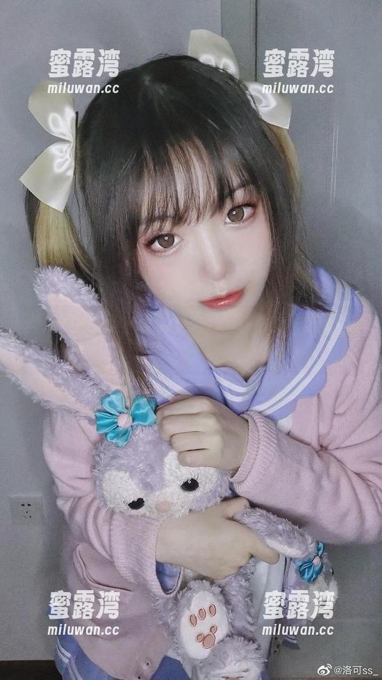 当洛可ss遇上女孩：写真作品集里的小心思