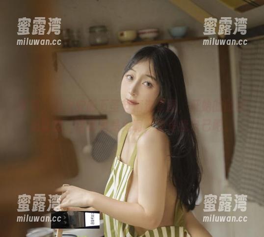 等等，浅安安的万圣节精选套图，开始的时候我就想，这哪里是鬼啊，鬼是我自己吧。