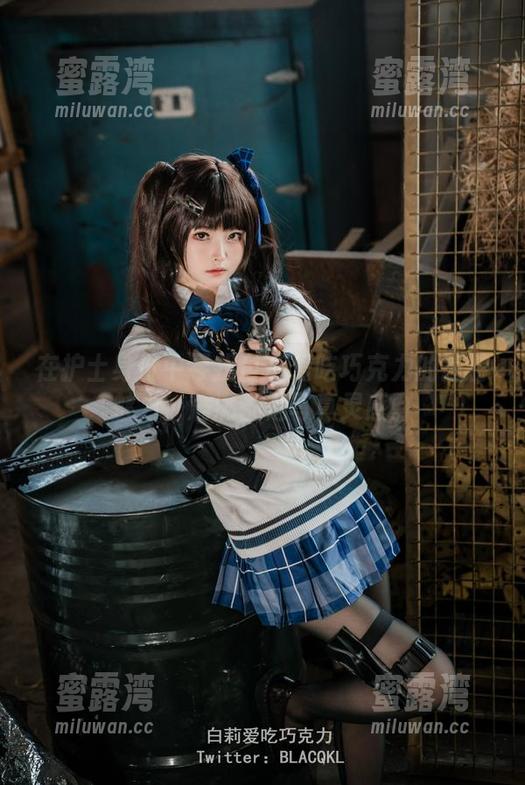 白莉爱吃巧克力 在护士身份中寻找白莉爱吃巧克力的独特魅力,满满都是写真灵感。