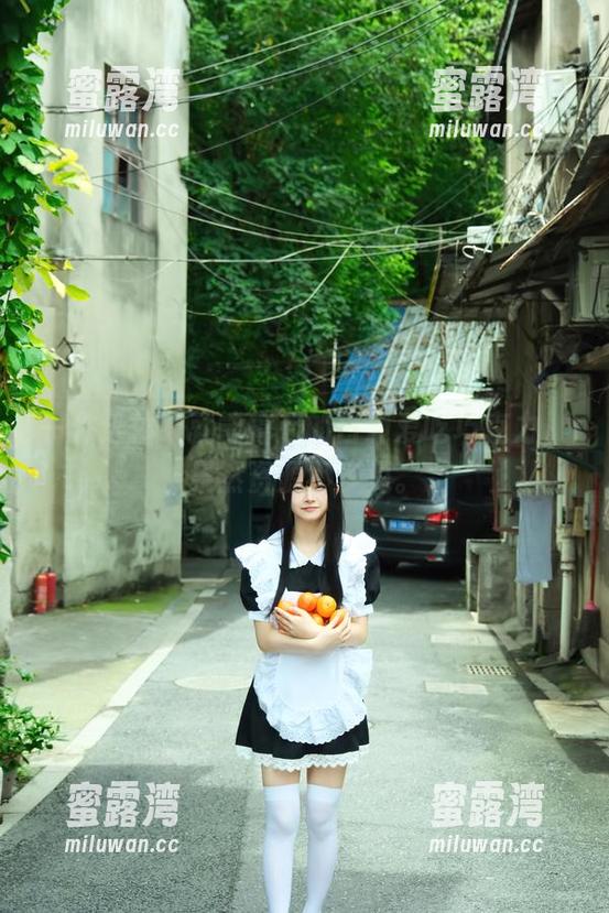 一件连体衣就能撑起的白莉爱吃巧克力，果然资源不多见。