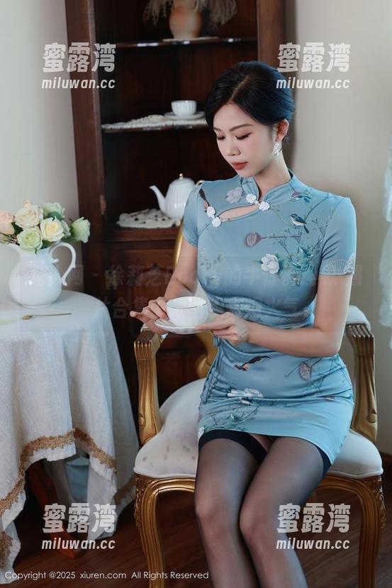 秀人网 - 徐莉芝Booty的牛仔裤迷思-照片合集中藏着点点烟火气