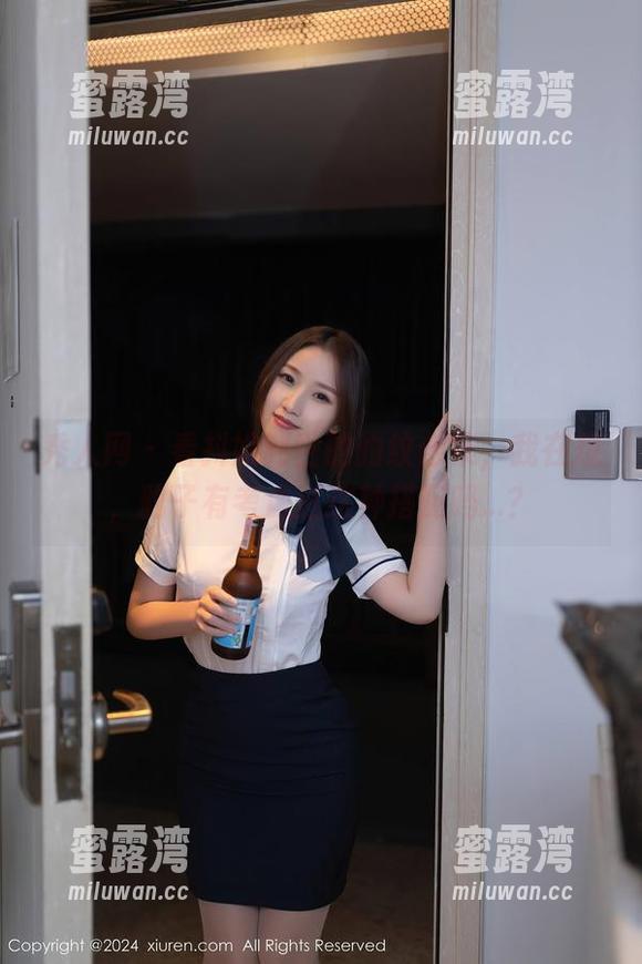 秀人网 - 看抖娘利世的豹纹合集，我在想，豹子有考虑过这种搭配吗...？