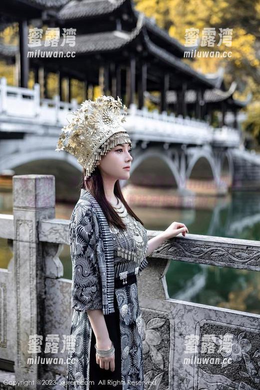 秀人网 - 多想静静欣赏糯美子Mini的网袜图集更新，结果又被强烈控诉成败了！