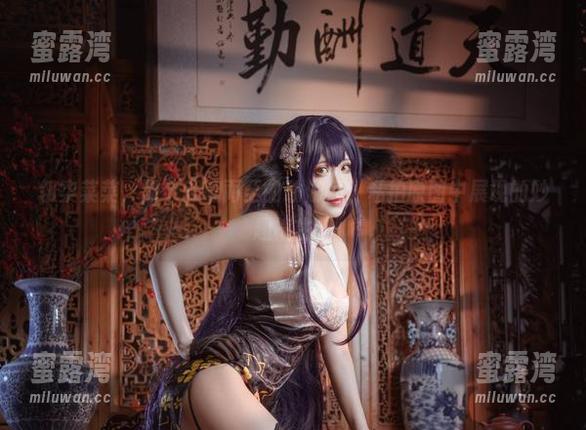翎柒菜菜 翎柒菜菜,那个翩翩而至的瑜伽师,私拍原图中展现的妙趣横生。