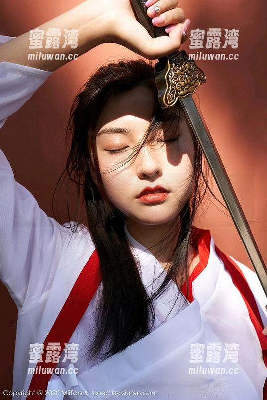 蜜桃社 - “美绪”丝袜版图库，袜香扑鼻，让人无法抗拒！