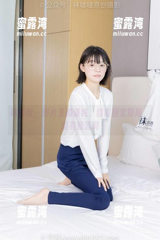 袜啵啵-甜甜圈 袜啵啵 - 图片里的清纯,甜甜圈定制版,挺有意思啊