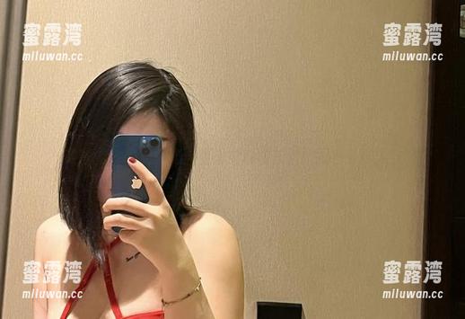 詹詹 微密圈 - 免费时光:看看詹詹的灰丝原图有多撩人!
