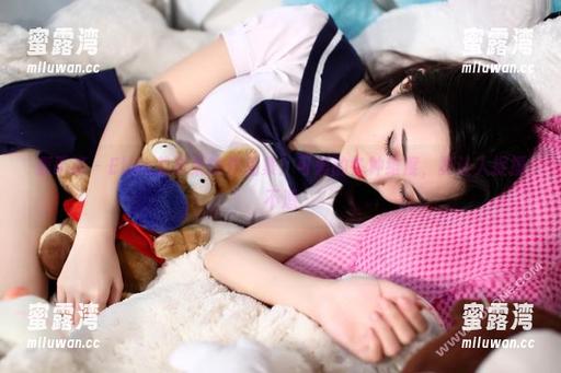 轰趴猫 - Ellie艾栗栗的作品集：可爱的各种维度，真让人捉摸不透