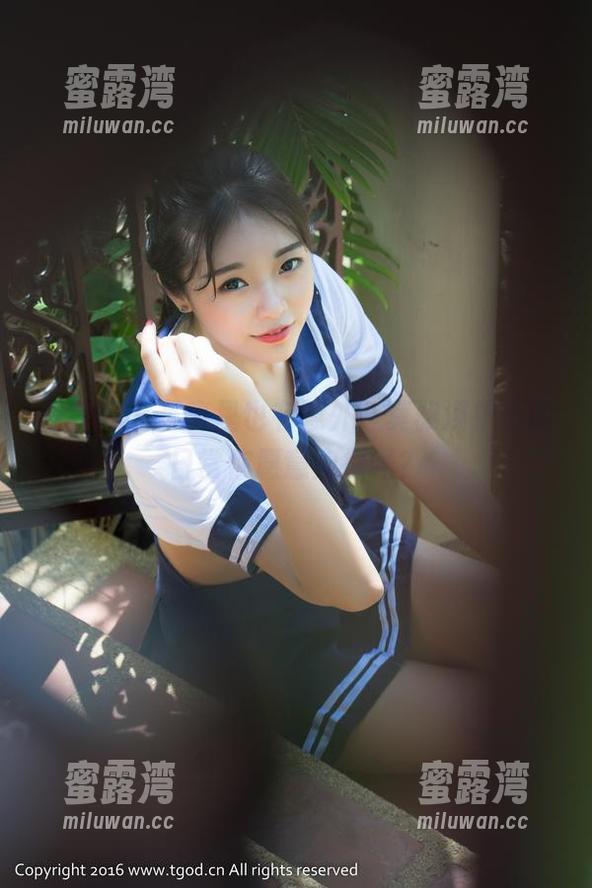 青豆客 - 写真里也有意外，莫雅淇护士的日常你愿意窥探吗？