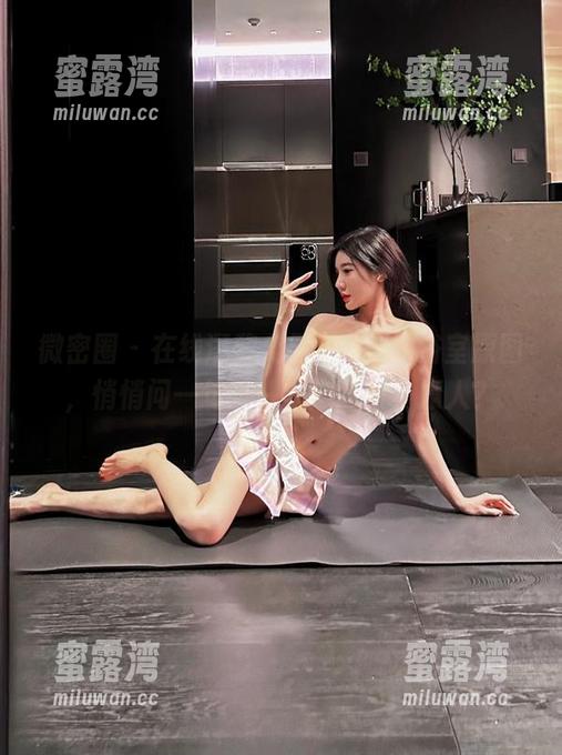 微密圈 - 在线逛黎允熙baby的浴室原图，悄悄问一句：一波泡沫有多撩人？
